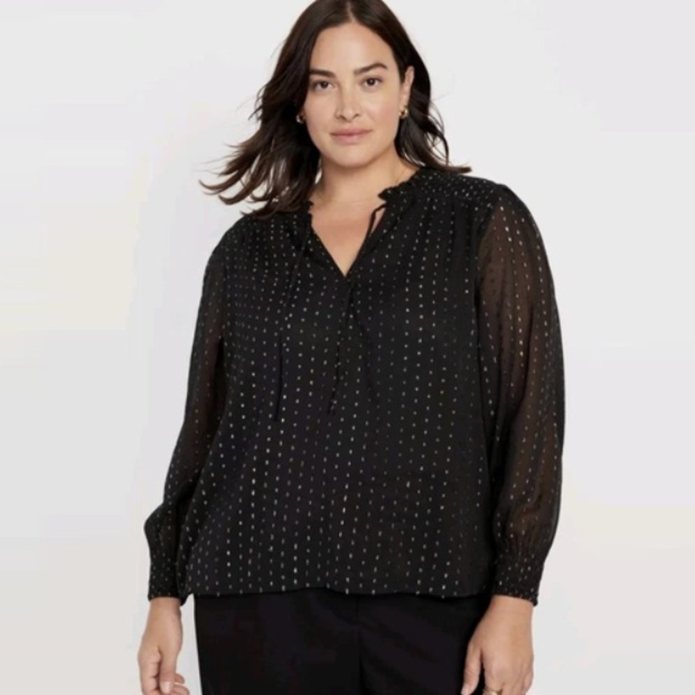 Old Navy‎ Ruffle Trim Black Blouse Plus 3X Silver Clip Dot Accent Smocked Top